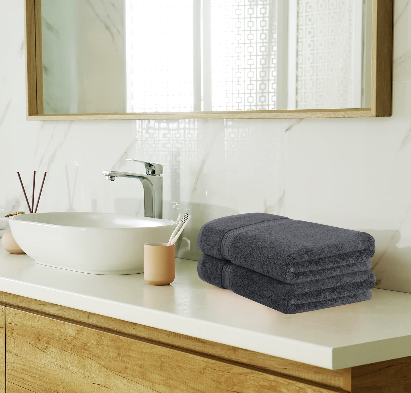 Utopia Towels 8 Piece Towel Set - 2 Bath Towels, 2 Hand Towels and 4 Washcloths Cotton Hotel Quality Super Soft and Highly Absorbent (Gray)