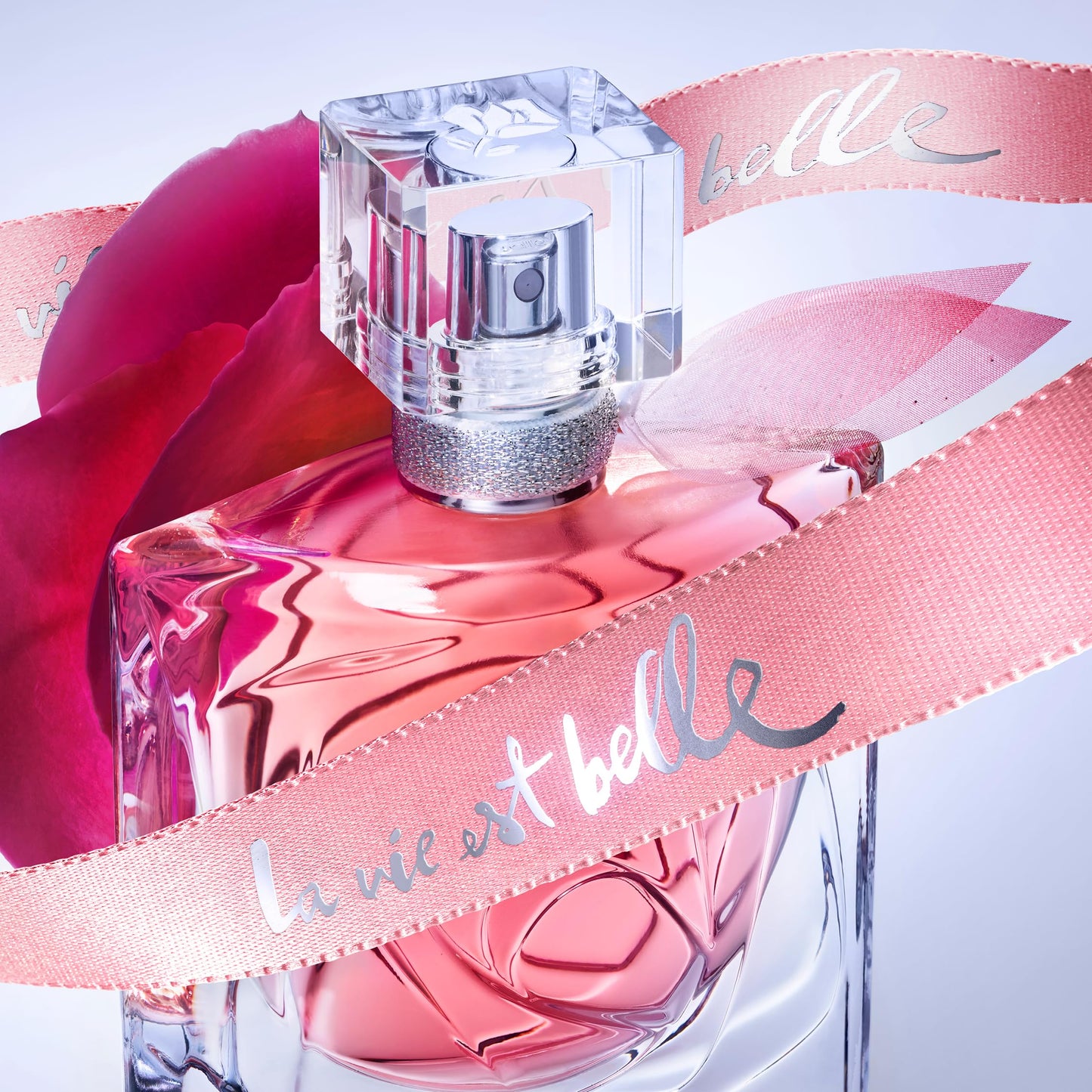 Lancôme La Vie Est Belle Rose Extraordinaire Eau de Parfum - Long Lasting Fragrance with Rose, Iris & Woody Musk, Warm & Floral Women's Perfume, 30ml