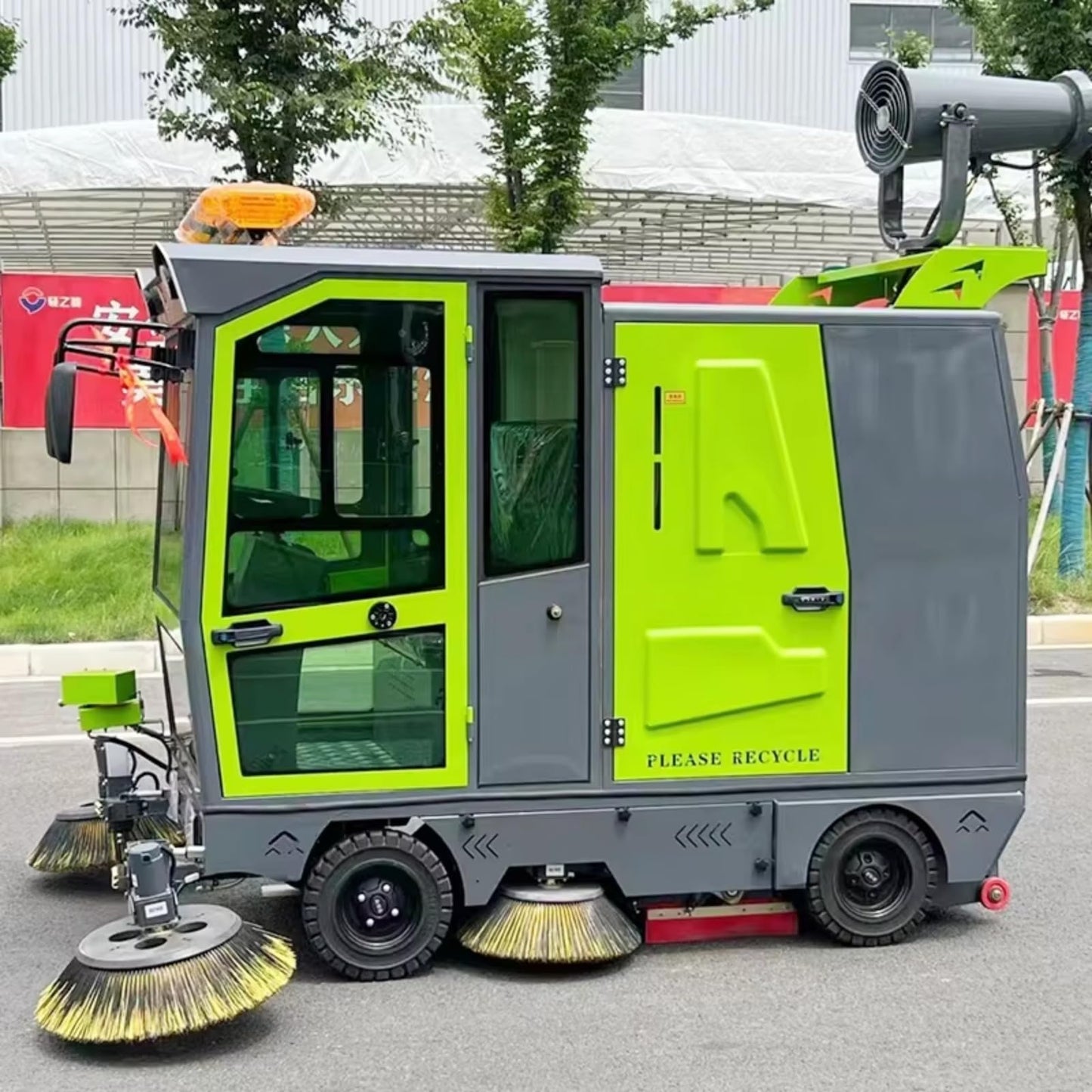 Road Street Sweeper Car Automatic Cleaning Machine Road Sweeper Ride On Industrial Floor Sweeper